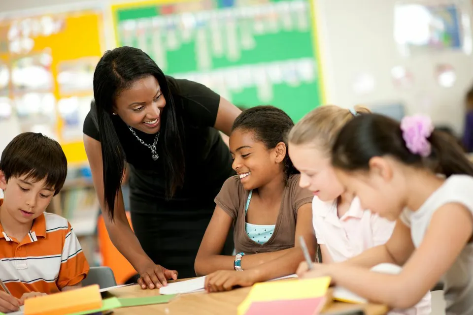 Taeching comprehensibly learners